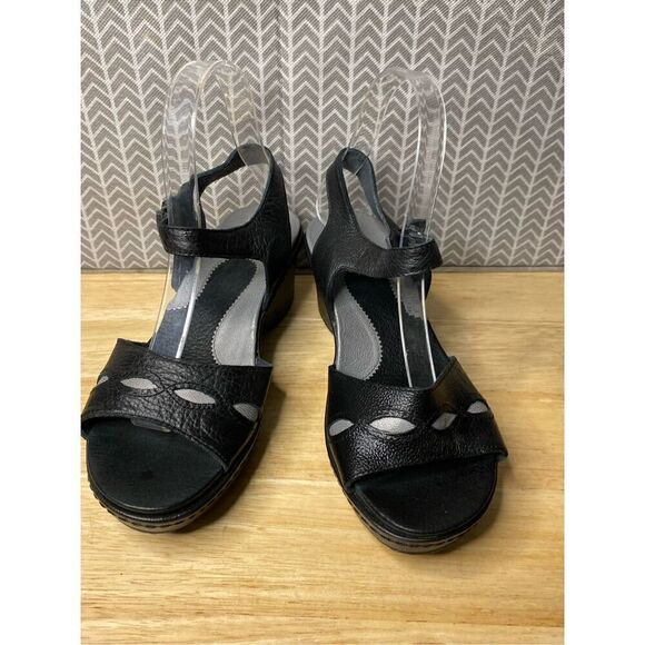 Ariat 'Sandy'  Black Gray Leather Wedge Heels Sandals Slingback - Picture 2 of 10